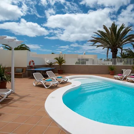 Olivina, With Heated Pool Hébergement de vacances